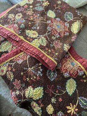 SET OF 2 Brown Floral Quilted BLANKETS 50x60